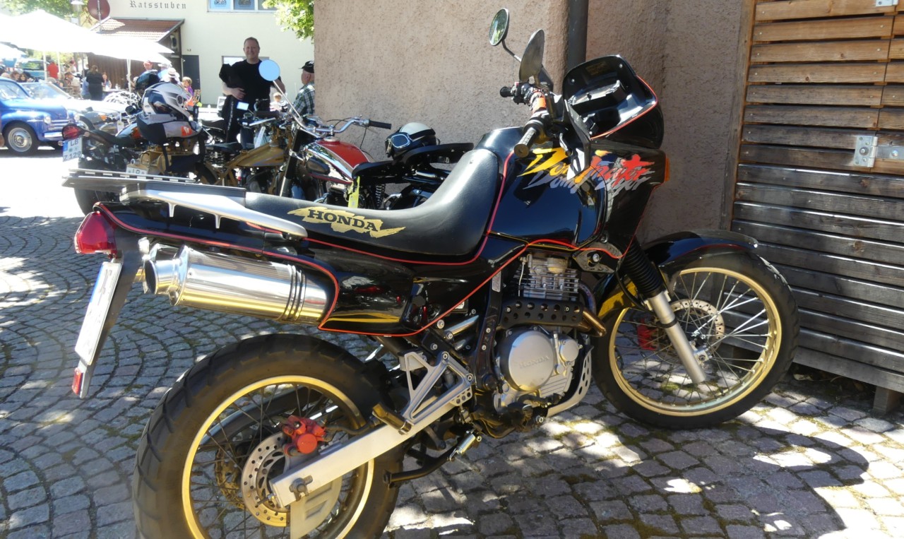 004 Honda Dominator - Kopie.JPG