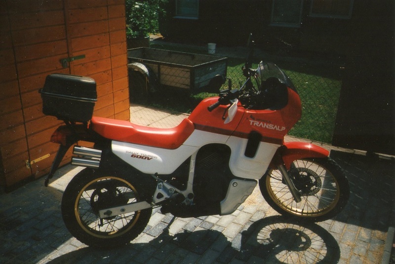 HondaTransalpPD06Bj89.jpg