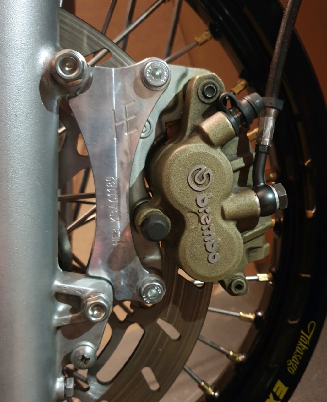 HE-Brembo.jpg