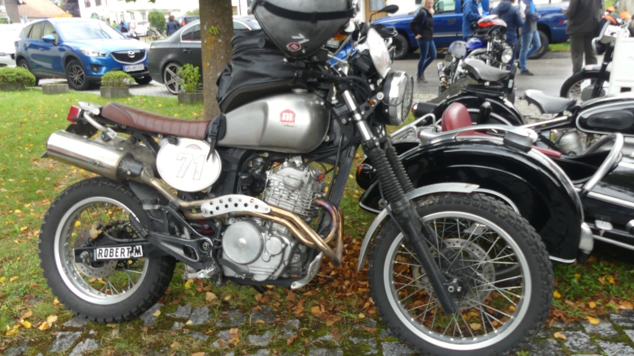 Honda SLR Scrambler - Kopie.JPG