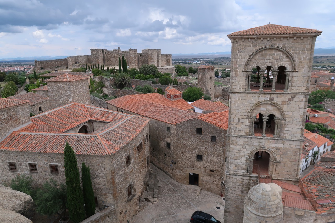 Gassengewirr und maurische Festung von Trujillo