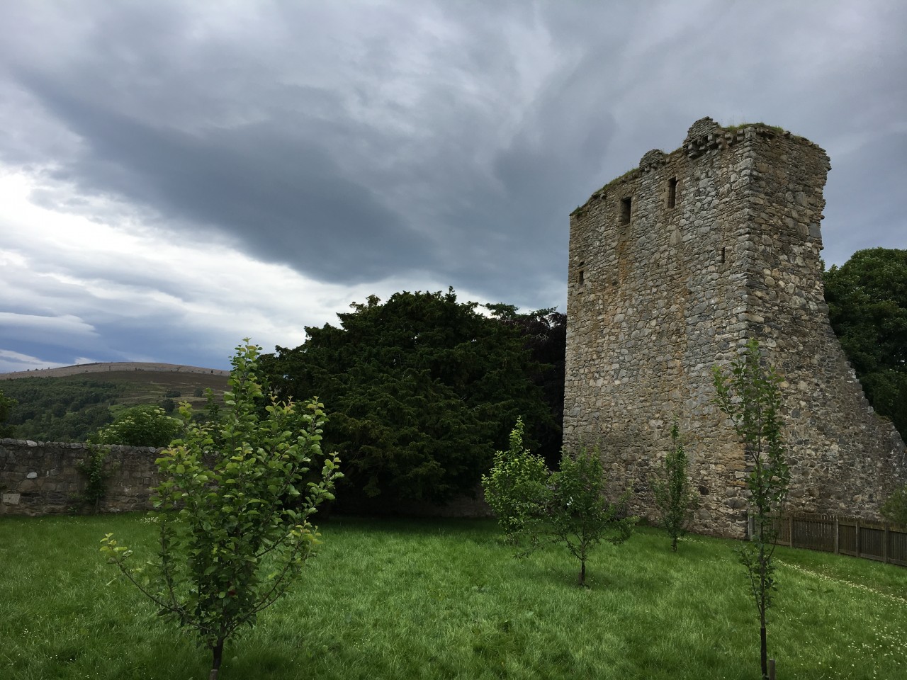 IMG_9305.JPG (3.06 MiB) 4497 mal betrachtet Cairngorms bei Dufftown Scotland