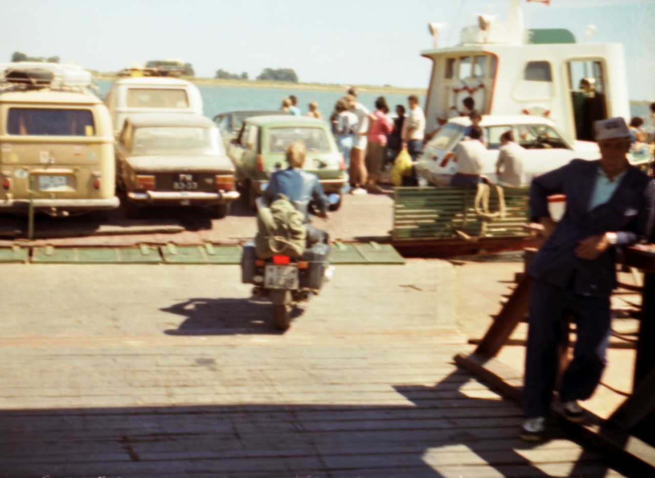 Spanien_28.jpg (1.83 MiB) 4467 mal betrachtet Auf der Fähre über den Rio Guardiana