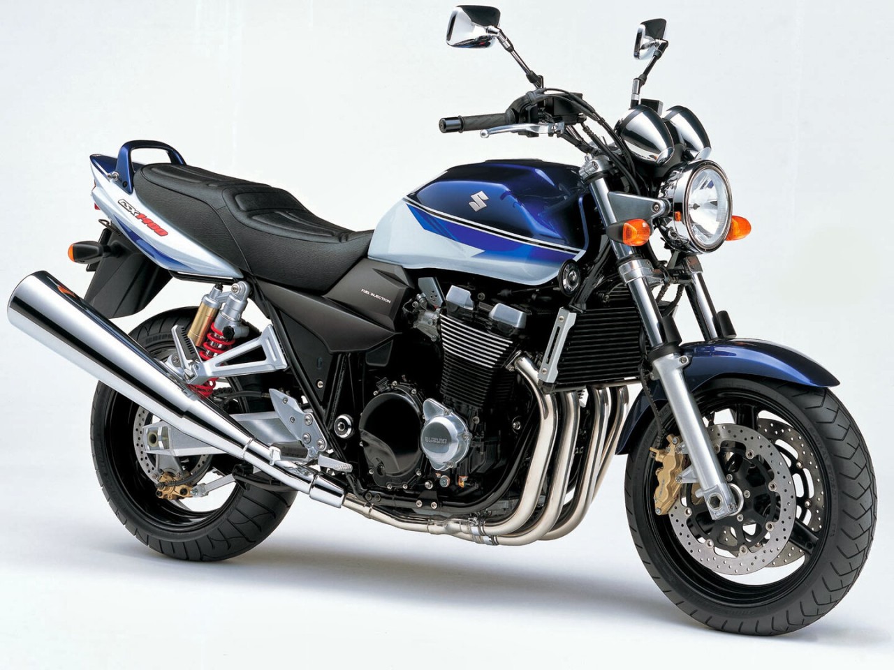 suzuki-gsx-1400-2005-3.jpg