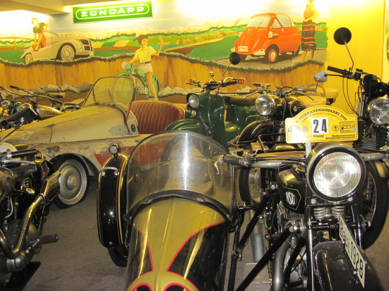 003 Zweiradsammlung.JPG
