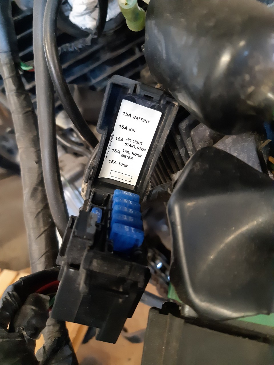 FMX Sicherungen.jpg