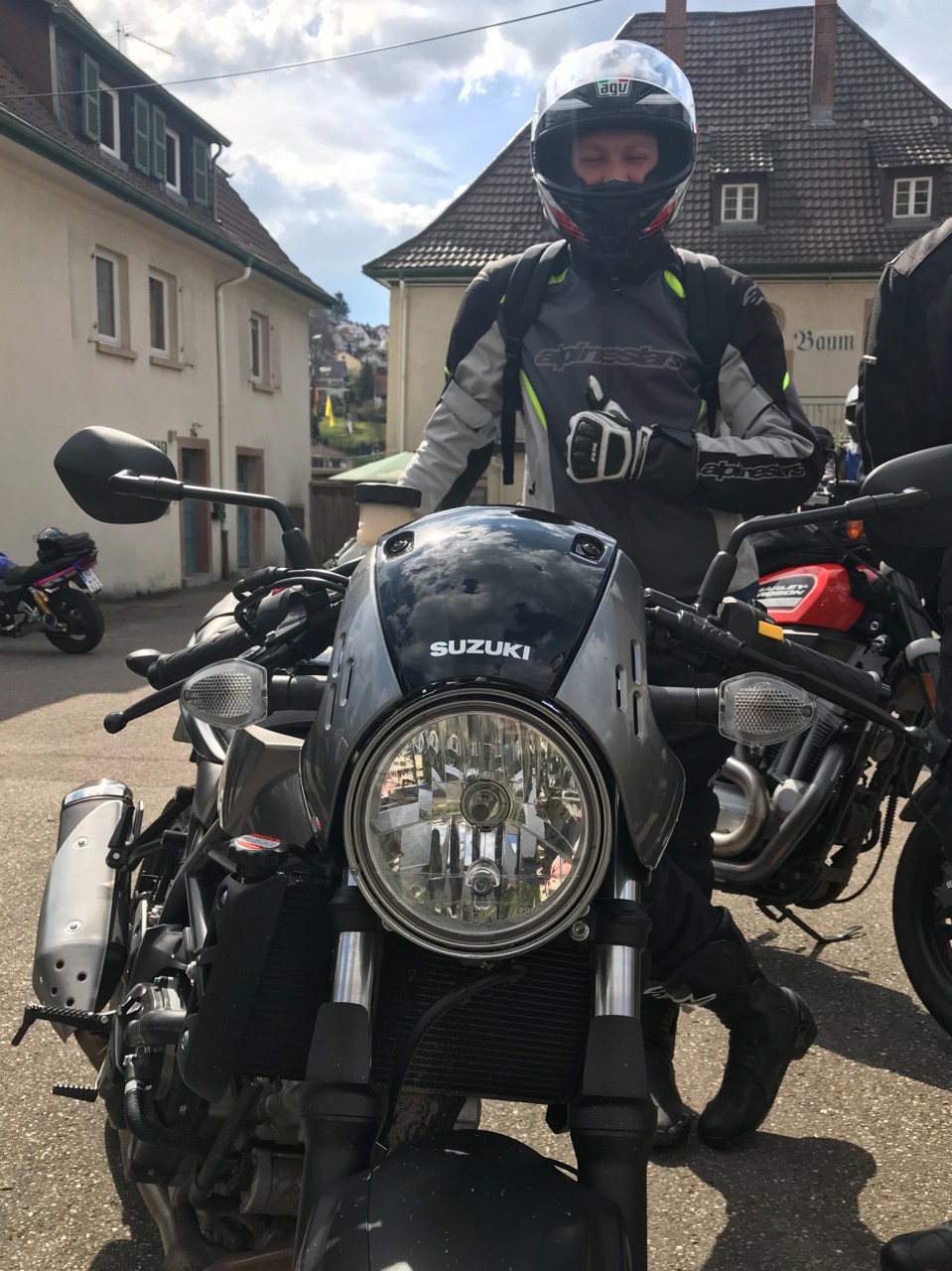 Sascha auf Suzuki SV650